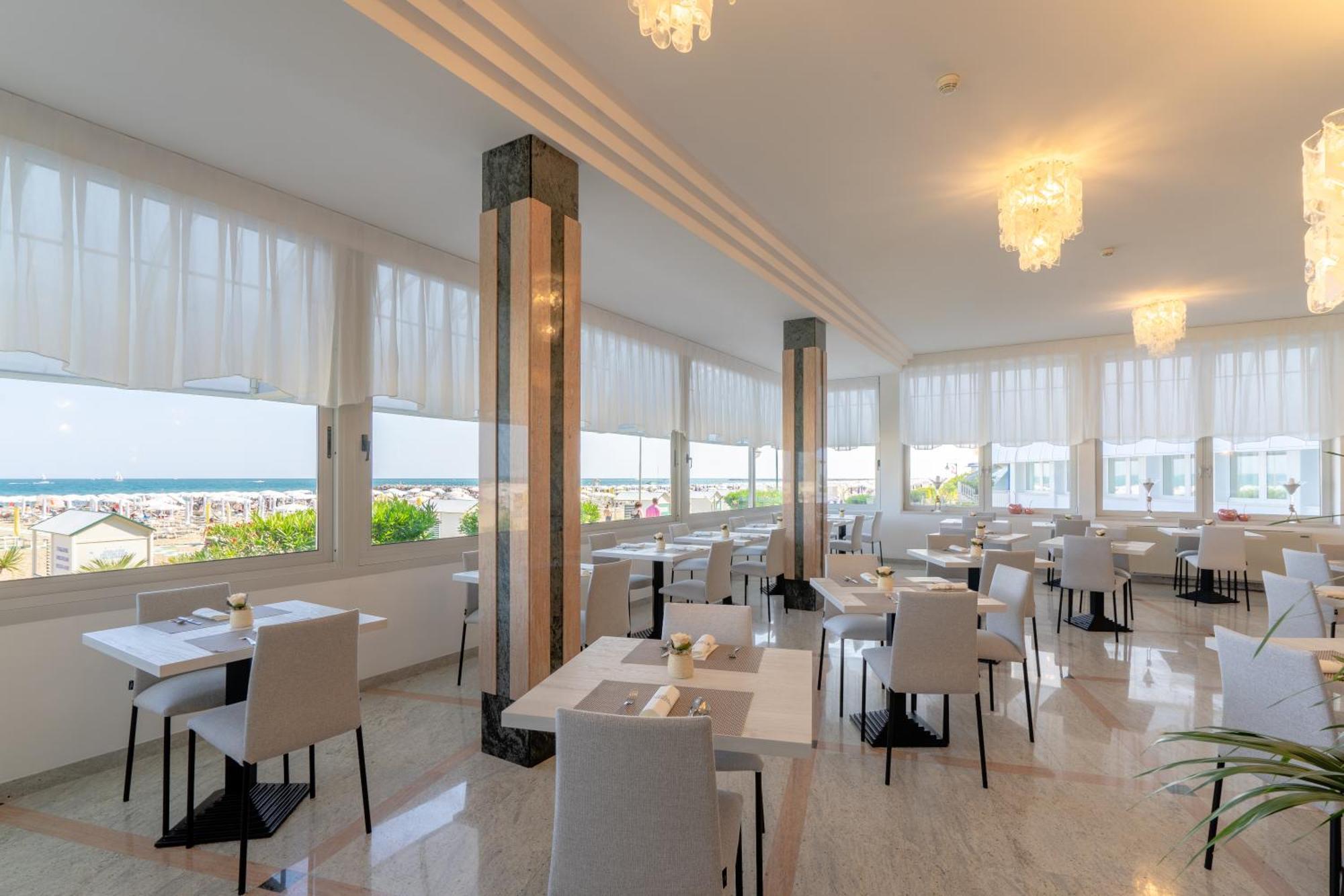 Montecarlo Hotel 3*