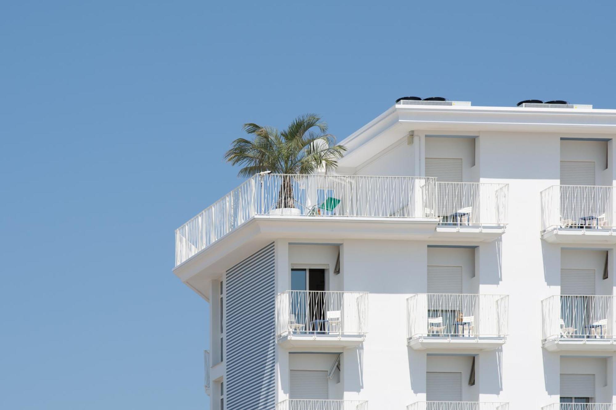 Montecarlo Hotel